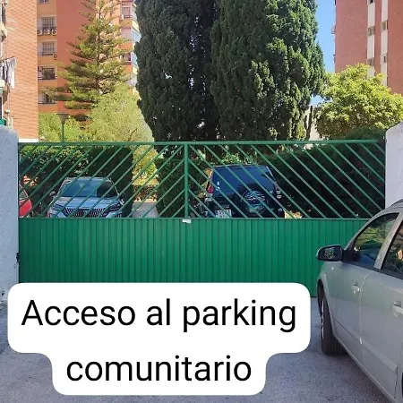 Centro Con Parking توريمولينوس